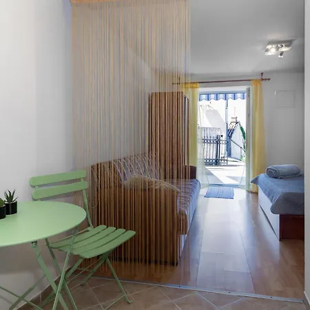 Amazing In With Wifi Apartman Jadranovo